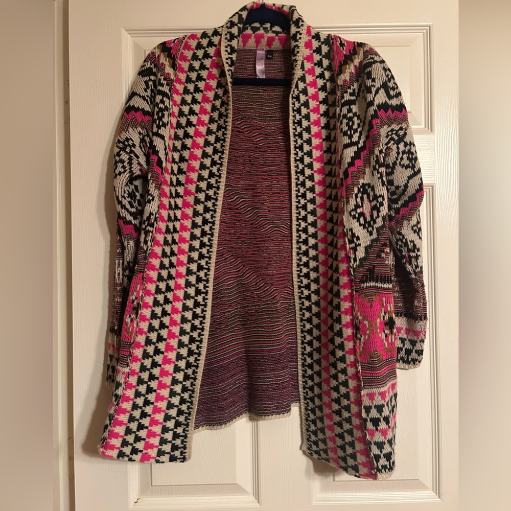 Alya Pink and Black Sweater Size Small/Medium